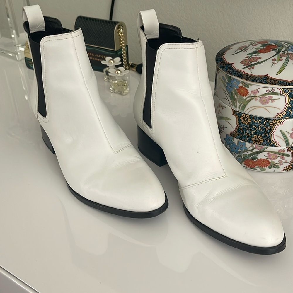 Rag & Bone 2 in White Booties